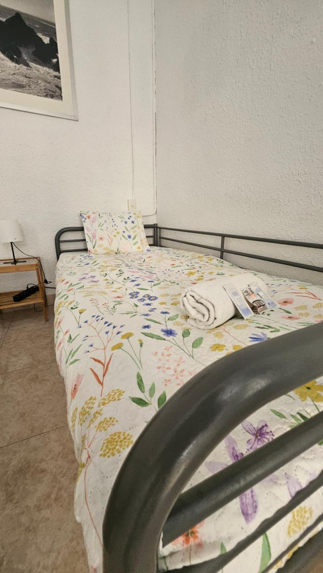 Youth Hostel - Central And Basic Drassanes Barcelona Eksteriør billede