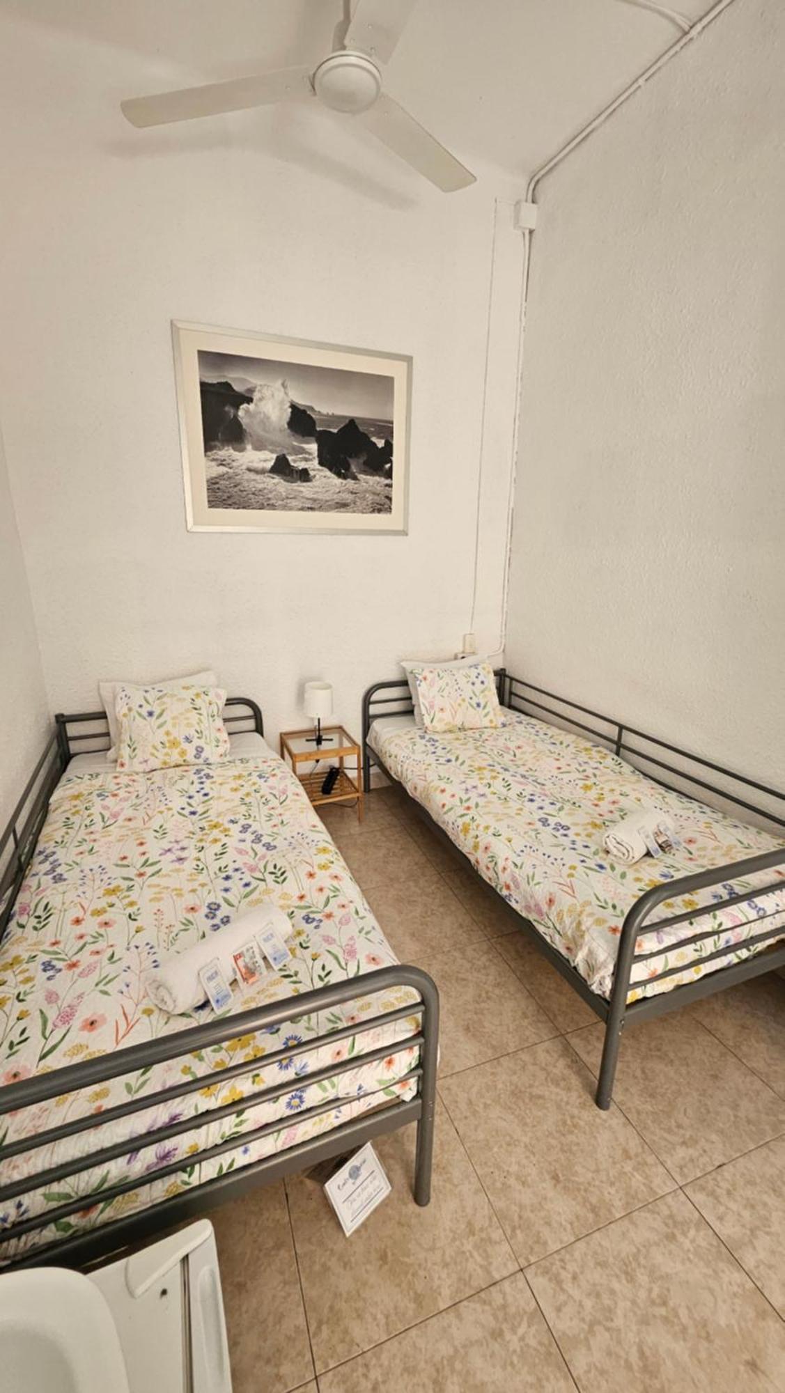 Youth Hostel - Central And Basic Drassanes Barcelona Eksteriør billede